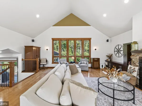 1905 Garden Ln, White Bear Lake, MN 55110