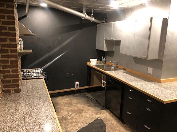 5th image of 13 S Welles St