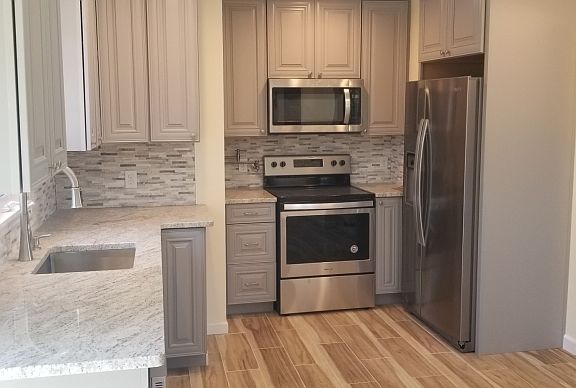 5th image of 20 Leo Ave