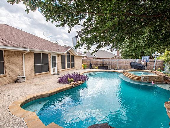 5th image of 7529 Juliet Ln