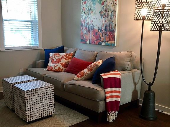 4th image of 1005 Buist Ave APT 29
