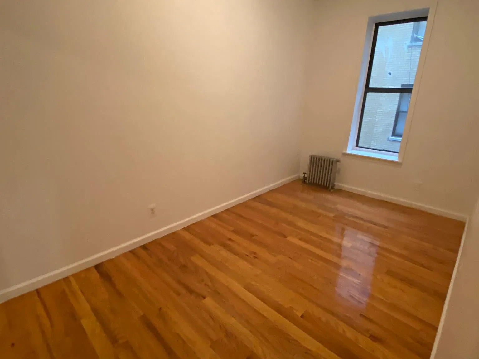 5 bed, $1,100 — Photo 4