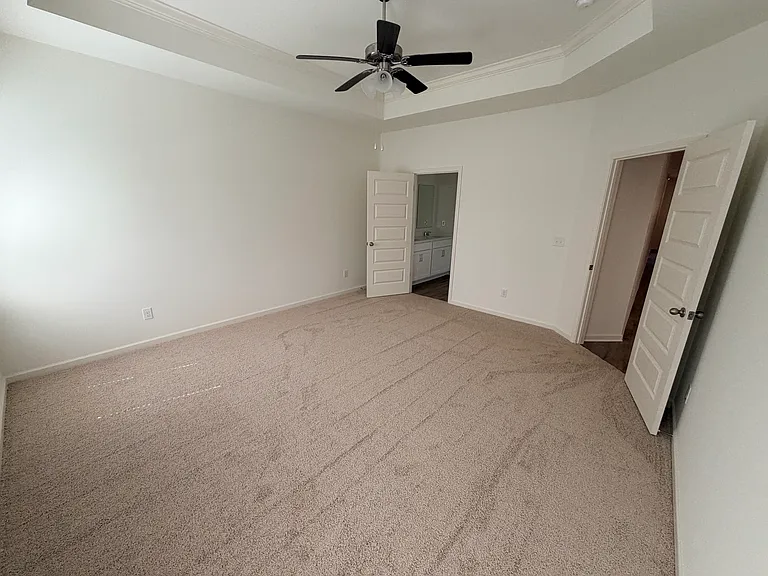 732 Empire Ave — Photo 16