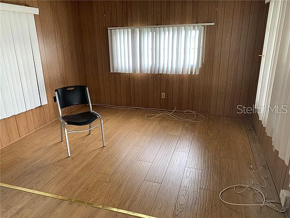 3rd image of 704 51st Avenue Plz W