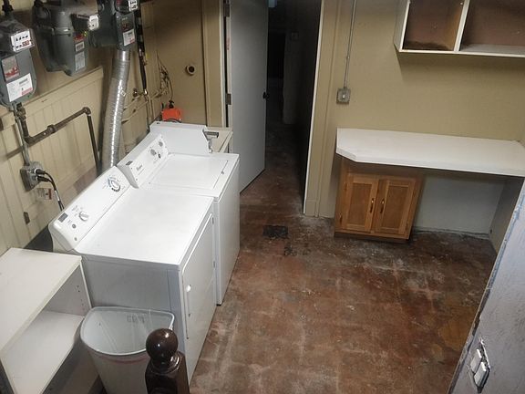 3rd image of 102 Brooks St #1B