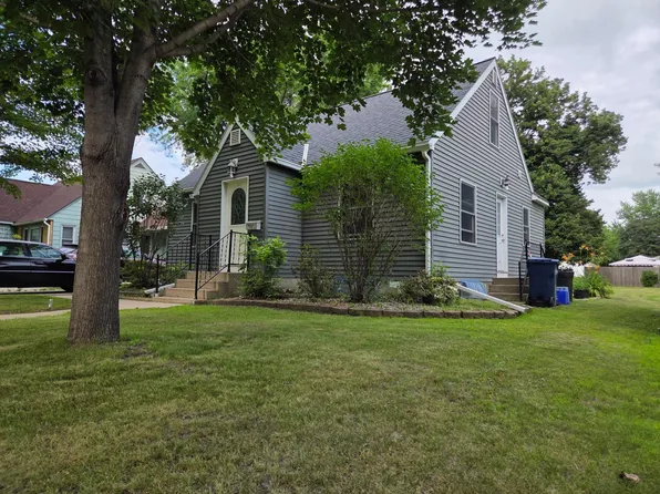 707 11th St S, Benson, MN 56215