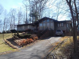 1416 Holton Ave E, Big Stone Gap, VA 24219