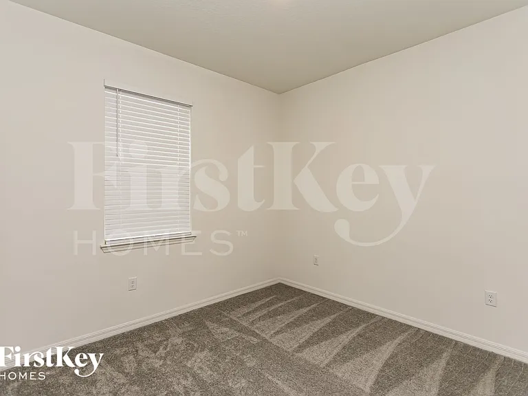 348 Corbel Ln — Photo 9