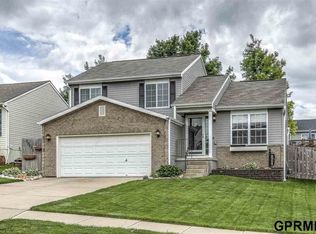 19621 U St, Omaha, NE 68135