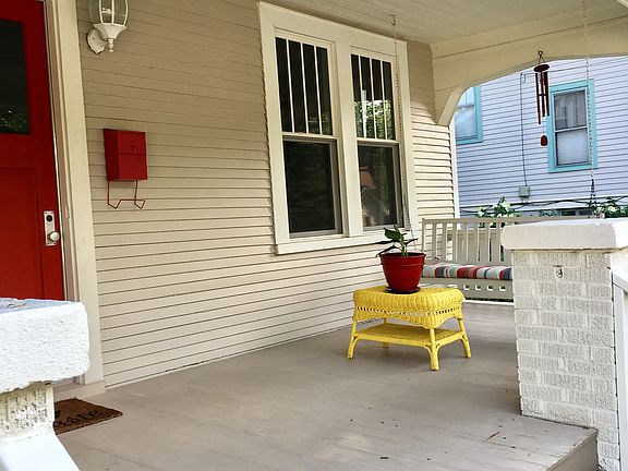 3rd image of 1013 Grand Ave