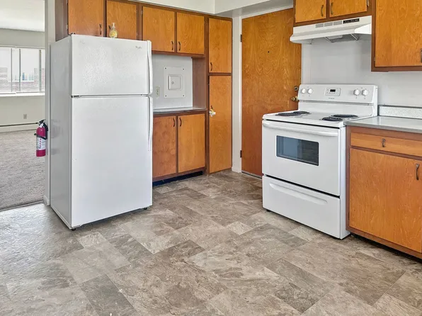 2839 S Burdick St APT A, Kalamazoo, MI 49001
