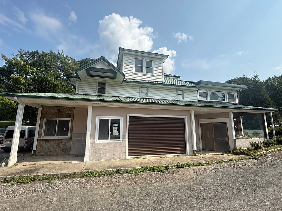 1st image of 1072 Green Pond Rd #A