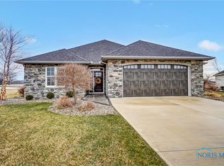 9733 Andrew Jackson Ln, Findlay, OH 45840