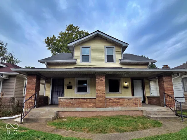 2 bed, 1.0 bath, 942 sqft, $999 — Photo 1