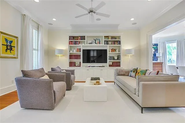 4 bed, 3.5 bath, 4000 sqft, $14,000 — Photo 4