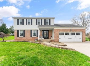 126 Buckeye Dr, Hubbard, OH 44425