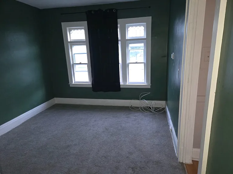 307 Center St #4 — Photo 7