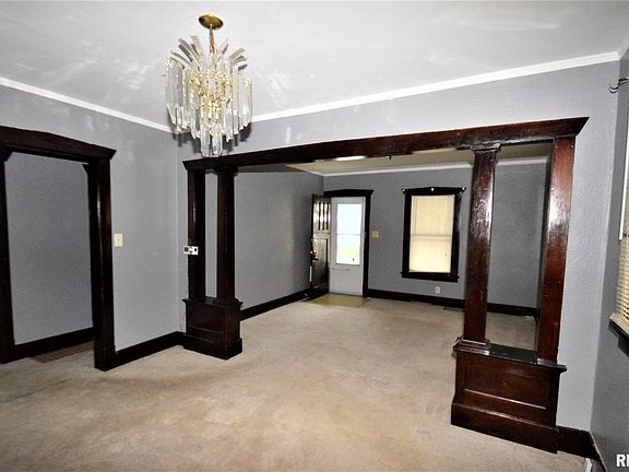 4th image of 413 E Virginia Ave