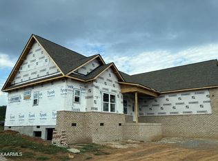 3104 Allen Dr, Maryville, TN 37803