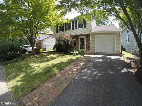 9 Woodvale Dr, Atco, NJ 08004