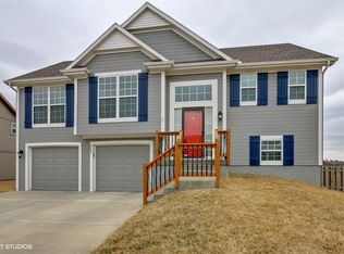 8807 NE 116th Pl, Kansas City, MO 64157