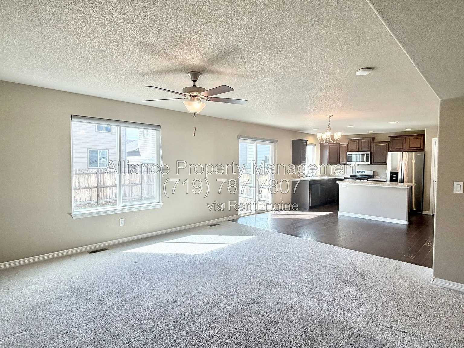 3 bed, 2.5 bath, 2352 sqft, $2,145 — Photo 3