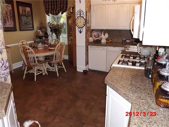 5th image of 1216 E Kessler Boulevard East Dr