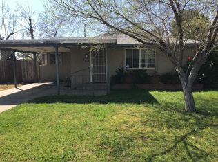 667 N Whitney Ave, Dinuba, CA 93618