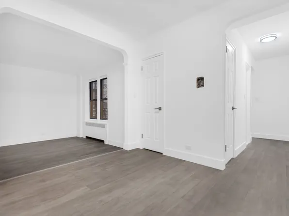 3245 Perry Avenue image 1 of 6