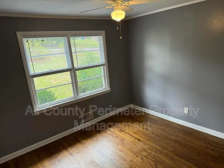 2759 Ellenwood Cir — Photo 7