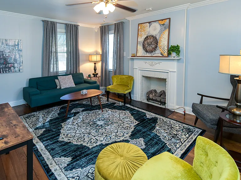 2023 Stanford Dr SW — Photo 4