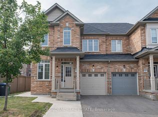 16 Zenida Rd, Brampton, ON L7A4E3