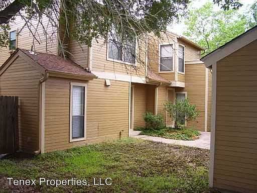 2nd image of 8001 Hood Cir