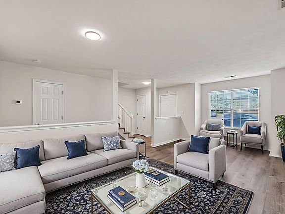 2nd image of 877 Old Clubhouse Rd
