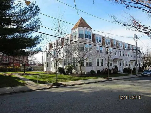 6 Slocum St #16, Providence, RI 02909
