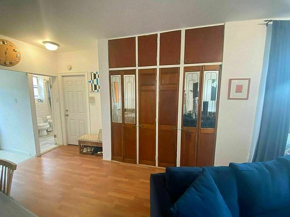 4th image of 119 N 5th St APT 3