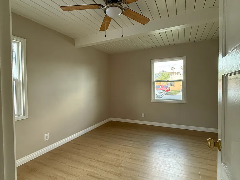 8551 Eglise Ave — Photo 5