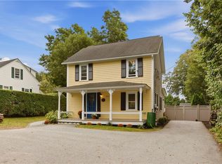 275 Green End Ave, Middletown, RI 02842