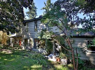 421 Middlecrest Rd, Lake Oswego, OR 97034