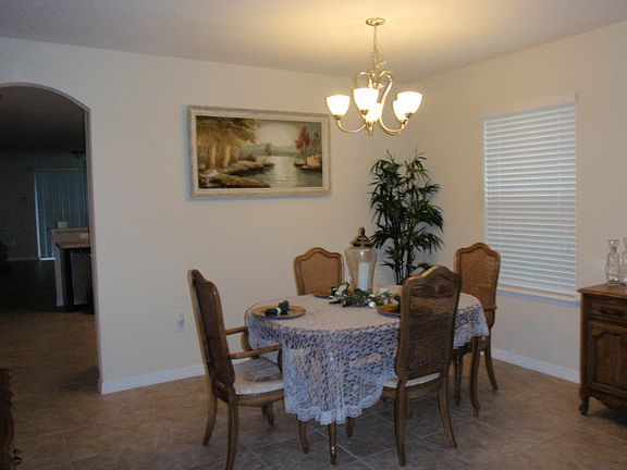3rd image of 3728 Umbrella Ct
