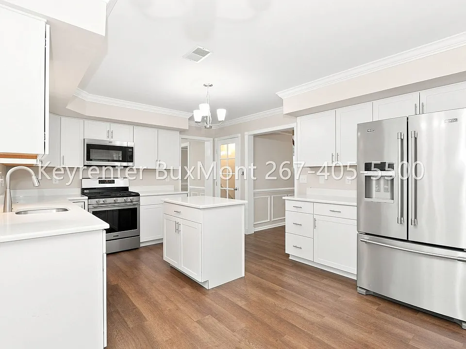 1150 Bridle Path Dr