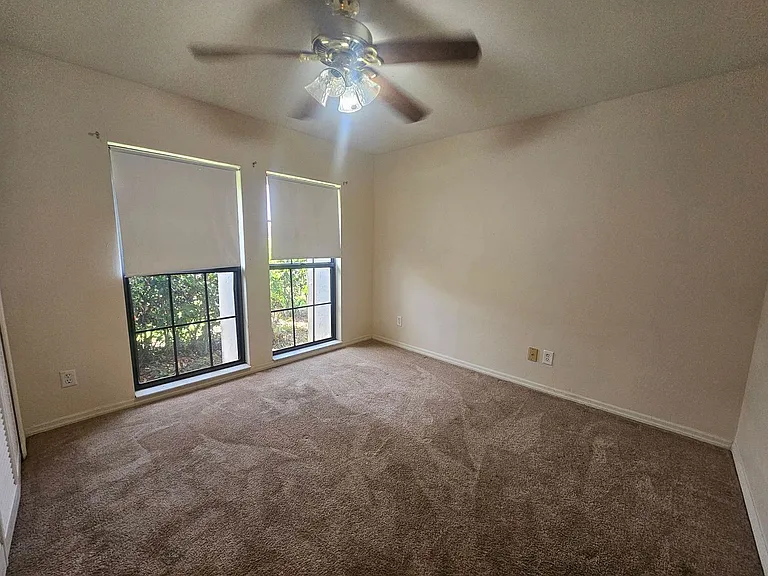 1715 Hancock Bridge Pkwy — Photo 16
