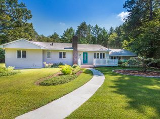 8 Chapman Rd, Boxford, MA 01921