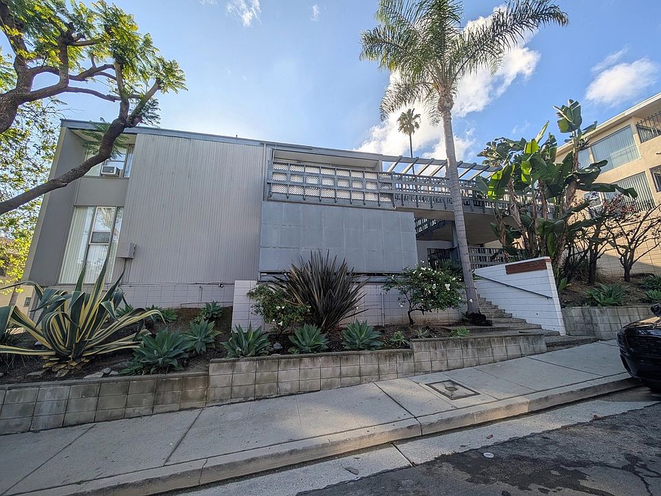 1st image of 4150 Hillcrest Dr APT 3