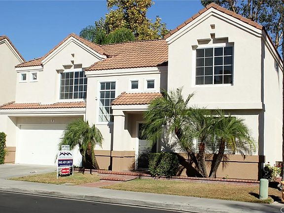 4th image of 8 Santa Monica St
