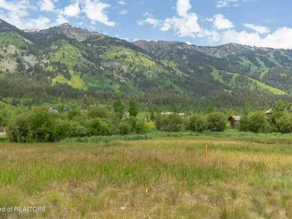 7030 Jensen Canyon Rd, Teton Village, WY 83025