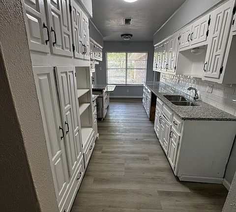 2nd image of 1724 Reynoldston Ln