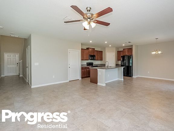4th image of 15434 Broad Brush Dr