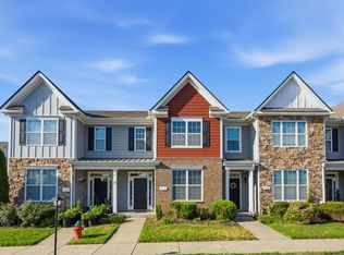 312 Manor Row, Pleasant View, TN 37146
