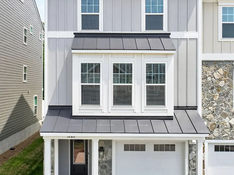 1262 Laconia Ln — Photo 27